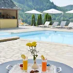 Chateau De Salles 4* Vézac