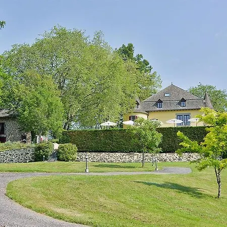 Chateau De Salles
