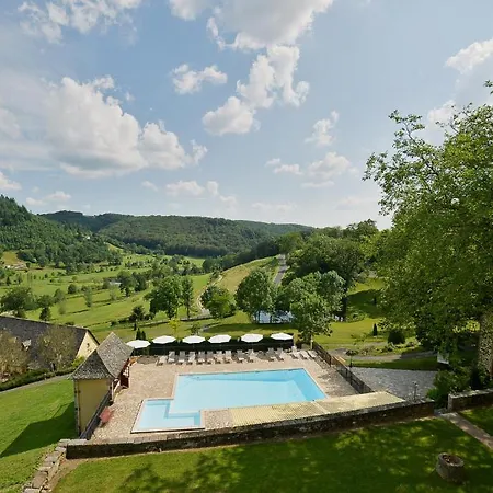 Chateau De Salles 4* Vezac (Cantal)