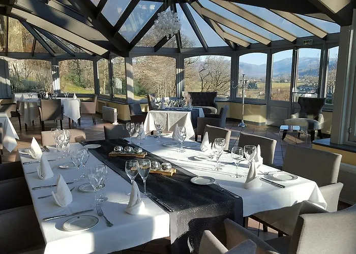 Hotel Chateau De Salles