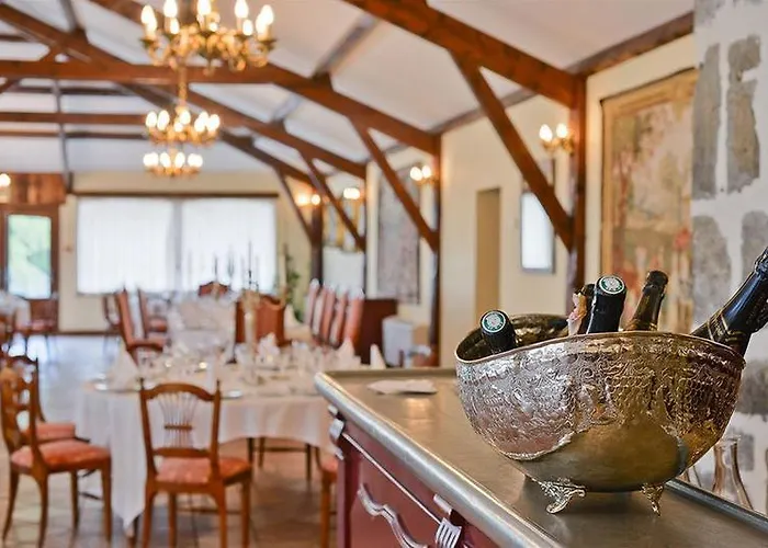 Chateau De Salles 4* Vézac