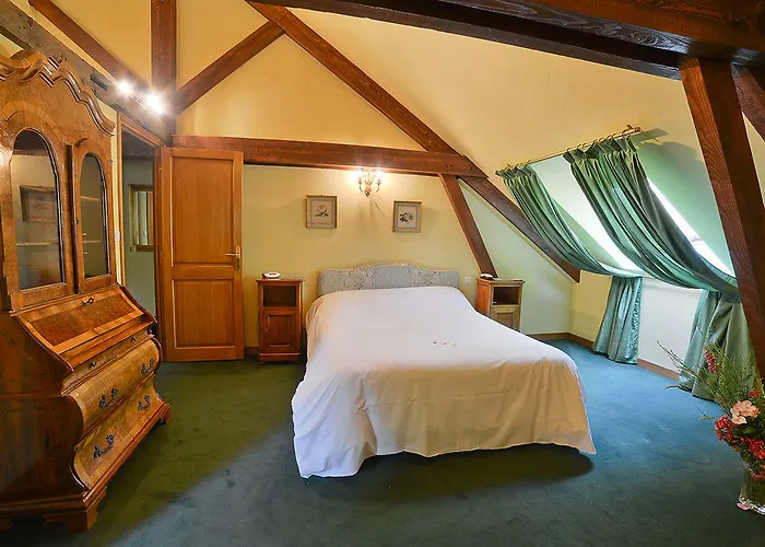 Chateau De Salles 4* Vézac