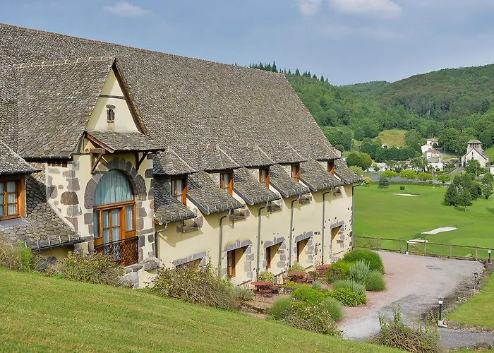 Chateau De Salles Отель