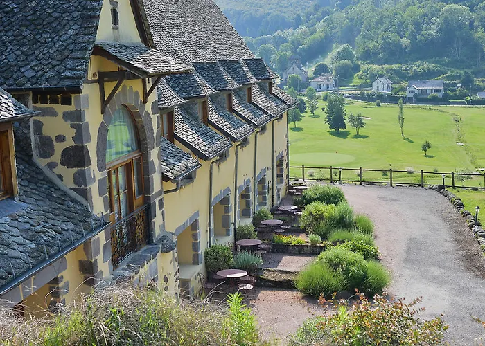 Hotel Chateau De Salles